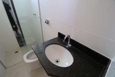 Apartamento para alugar com 59m², 2 quartos e 1 vagaBanheiro do Quarto 2