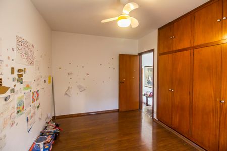 Casa de condomínio à venda com 320m², 4 quartos e 2 vagasSuíte 2