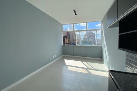 Apartamento à venda com 37m², 1 quarto e sem vaga Apartamento à venda com 37m², 1 quarto e sem vagaStudio