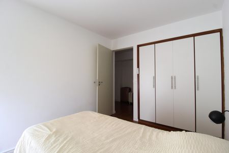 Apartamento à venda com 122m², 3 quartos e 2 vagasQuarto 2