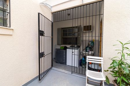 Apartamento à venda com 112m², 2 quartos e sem vagaQuintal