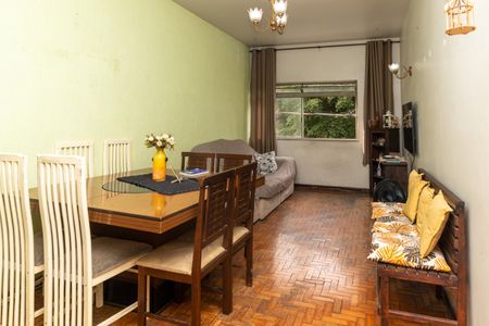 Apartamento à venda com 112m², 2 quartos e sem vagaSala