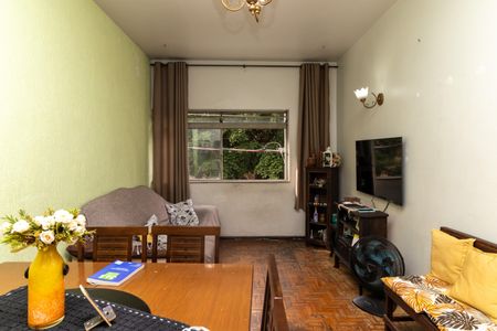 Apartamento à venda com 112m², 2 quartos e sem vagaSala