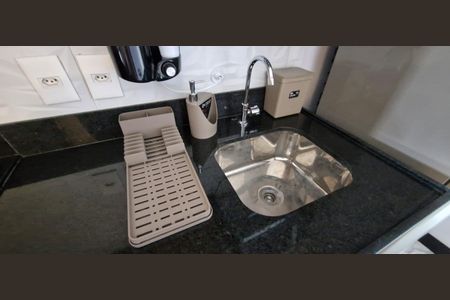 Studio para alugar com 27m², 1 quarto e sem vaga Studio para alugar com 27m², 1 quarto e sem vagaCozinha