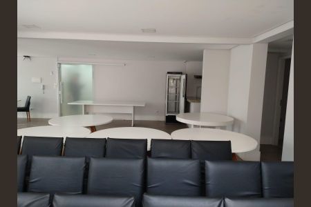 Apartamento à venda com 61m², 2 quartos e 1 vagaÁrea comum