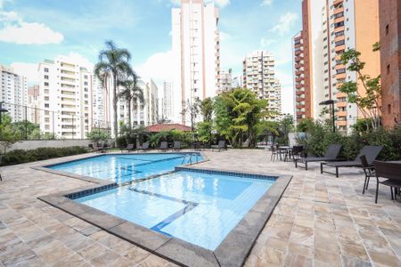 Apartamento à venda com 152m², 3 quartos e 3 vagasÁrea comum - Piscina