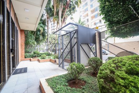 Apartamento à venda com 152m², 3 quartos e 3 vagasEntrada