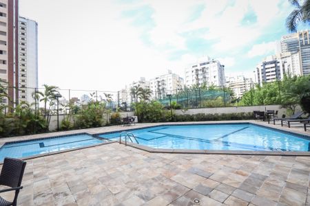 Apartamento à venda com 152m², 3 quartos e 3 vagasÁrea comum - Piscina
