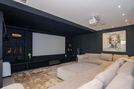 Casa de condomínio à venda com 230m², 4 quartos e 3 vagasÁrea Gourmet