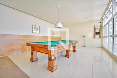 Casa de condomínio à venda com 230m², 4 quartos e 3 vagasÁrea comum