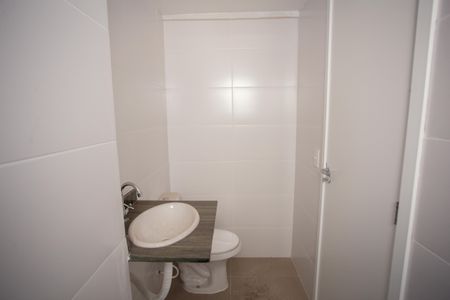 Apartamento à venda com 38m², 2 quartos e 1 vagaBANHEIRO