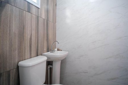 Apartamento para alugar com 42m², 2 quartos e sem vagaBanheiro