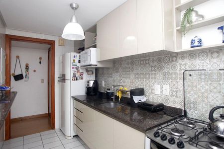 Apartamento à venda com 72m², 2 quartos e 1 vagaCozinha e Área de Serviço