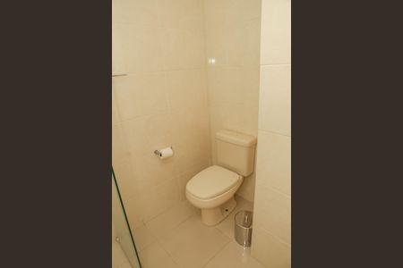 Apartamento à venda com 135m², 3 quartos e 3 vagas Apartamento à venda com 135m², 3 quartos e 3 vagasBanheiro da Suíte 2