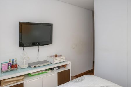 Apartamento à venda com 135m², 3 quartos e 3 vagas Apartamento à venda com 135m², 3 quartos e 3 vagasSuíte 1