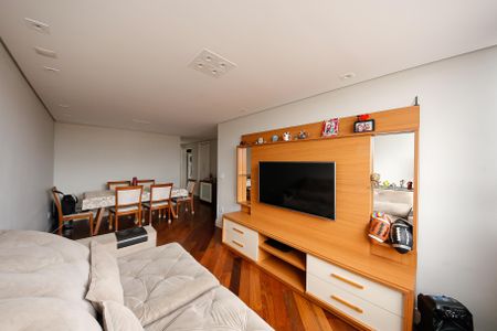 Apartamento à venda com 78m², 3 quartos e 1 vaga Apartamento à venda com 78m², 3 quartos e 1 vagaSala