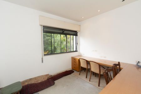 Casa à venda com 220m², 4 quartos e 4 vagasQuarto 2