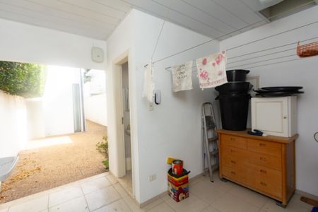 Casa à venda com 220m², 4 quartos e 4 vagasÁrea de Serviço