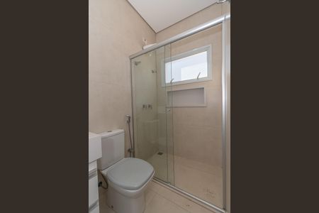 Casa de condomínio para alugar com 205m², 3 quartos e 4 vagas Casa de condomínio para alugar com 205m², 3 quartos e 4 vagasBanheiro da Suíte 2