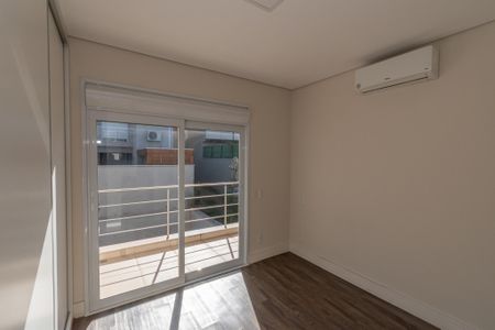 Casa de condomínio para alugar com 205m², 3 quartos e 4 vagas Casa de condomínio para alugar com 205m², 3 quartos e 4 vagasSuite 3