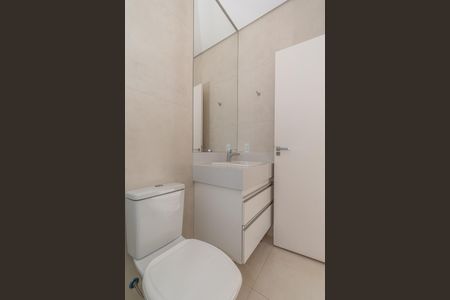 Casa de condomínio para alugar com 205m², 3 quartos e 4 vagas Casa de condomínio para alugar com 205m², 3 quartos e 4 vagasBanheiro da Suíte 3