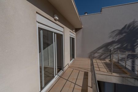 Casa de condomínio para alugar com 205m², 3 quartos e 4 vagas Casa de condomínio para alugar com 205m², 3 quartos e 4 vagasVaranda da Suíte 3