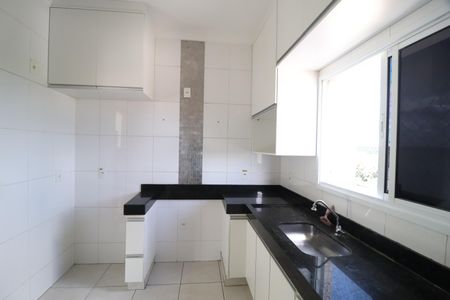 Apartamento para alugar com 62m², 2 quartos e 1 vagaCozinha