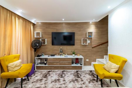 Casa à venda com 125m², 3 quartos e 2 vagas Casa à venda com 125m², 3 quartos e 2 vagasSala