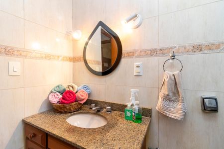 Casa à venda com 125m², 3 quartos e 2 vagas Casa à venda com 125m², 3 quartos e 2 vagasBanheiro 1