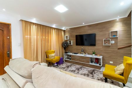 Casa à venda com 125m², 3 quartos e 2 vagas Casa à venda com 125m², 3 quartos e 2 vagasSala