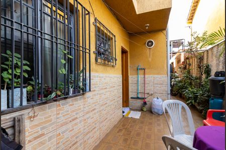 Casa à venda com 125m², 3 quartos e 2 vagas Casa à venda com 125m², 3 quartos e 2 vagasQuintal