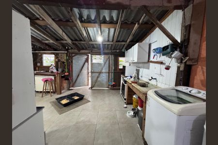 Casa à venda com 54m², 2 quartos e 4 vagas Casa à venda com 54m², 2 quartos e 4 vagasArea de serviço