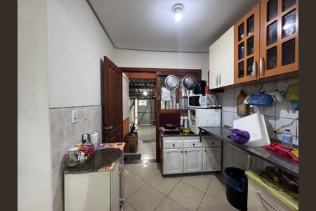 Casa à venda com 54m², 2 quartos e 4 vagas Casa à venda com 54m², 2 quartos e 4 vagasCozinha