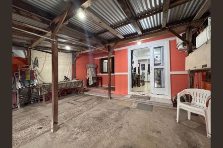 Casa à venda com 54m², 2 quartos e 4 vagas Casa à venda com 54m², 2 quartos e 4 vagasArea comum