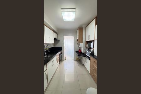 Apartamento à venda com 85m², 3 quartos e 2 vagasCozinha