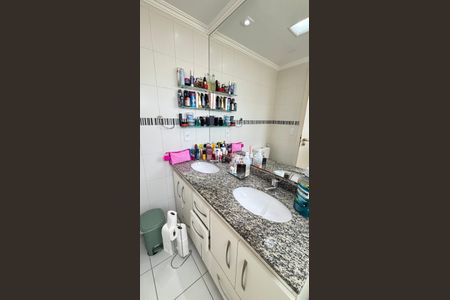 Apartamento à venda com 85m², 3 quartos e 2 vagasBanheiro da Suíte