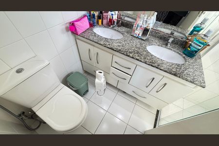 Apartamento à venda com 85m², 3 quartos e 2 vagasBanheiro da Suíte