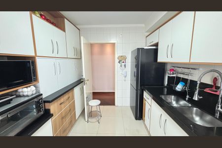 Apartamento à venda com 85m², 3 quartos e 2 vagasCozinha