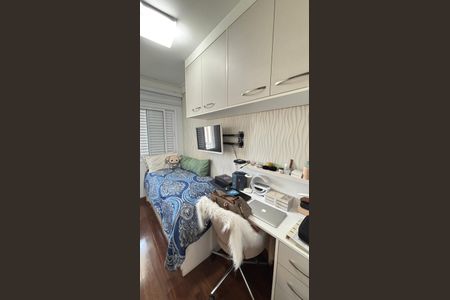 Apartamento à venda com 85m², 3 quartos e 2 vagasQuarto 2