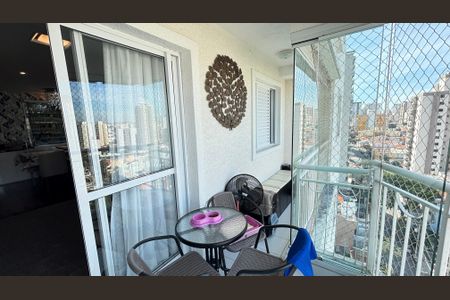 Apartamento à venda com 85m², 3 quartos e 2 vagasVaranda