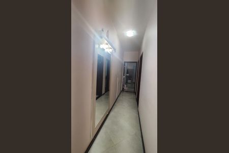 Casa de condomínio à venda com 360m², 3 quartos e 3 vagasCorredor