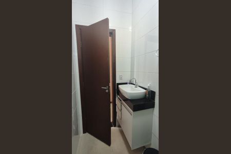 Casa de condomínio à venda com 360m², 3 quartos e 3 vagasBanheiro Social