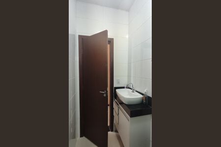 Casa de condomínio à venda com 360m², 3 quartos e 3 vagasBanheiro Social