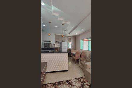 Casa de condomínio à venda com 360m², 3 quartos e 3 vagasSala