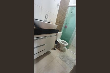 Casa de condomínio à venda com 360m², 3 quartos e 3 vagasBanheiro Social