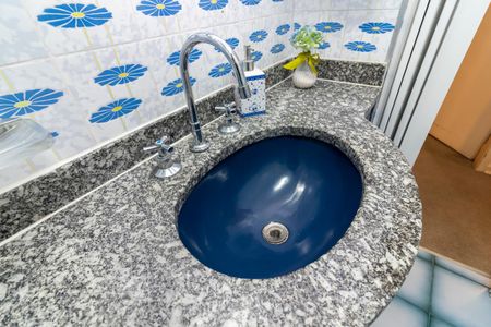 Apartamento à venda com 90m², 3 quartos e sem vagaBanheiro