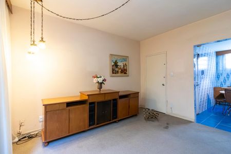 Apartamento à venda com 90m², 3 quartos e sem vagaSala