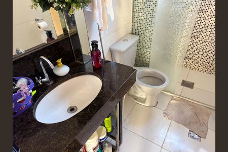 Apartamento à venda com 73m², 2 quartos e 1 vagaBanheiro