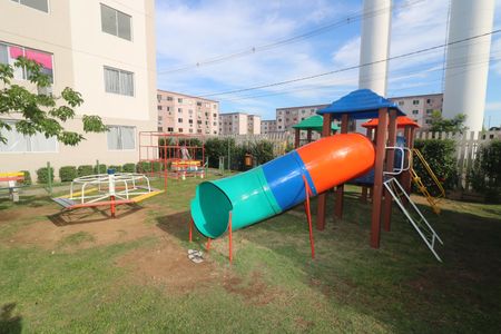 Apartamento à venda com 43m², 2 quartos e 1 vaga Apartamento à venda com 43m², 2 quartos e 1 vagaÁrea comum - Playground