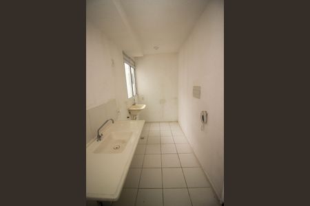 Apartamento à venda com 43m², 2 quartos e 1 vaga Apartamento à venda com 43m², 2 quartos e 1 vagaCozinha e Área de Serviço